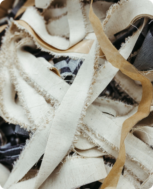 Hoodie manufactured from recycled-yarn fleece